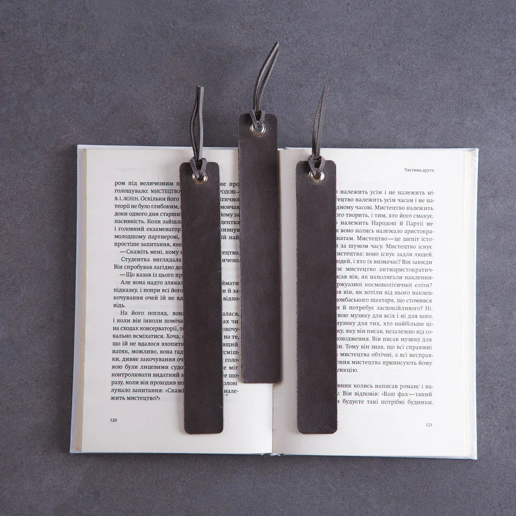 Bookmarks long made from vintage leather (set of 3) - INCARNEĀ® Global