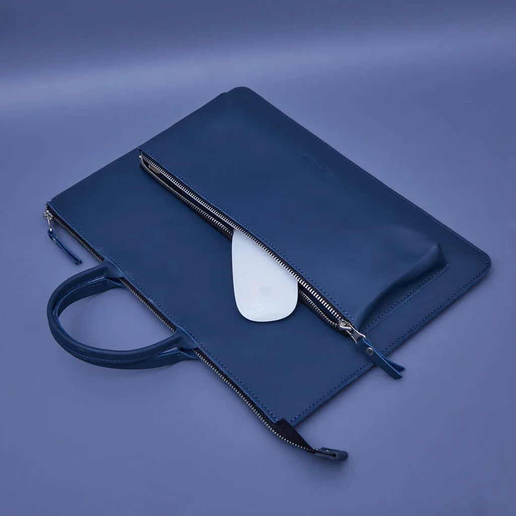Maryland iPad Pro Sleeve with Handles in classic leather - INCARNE® Global