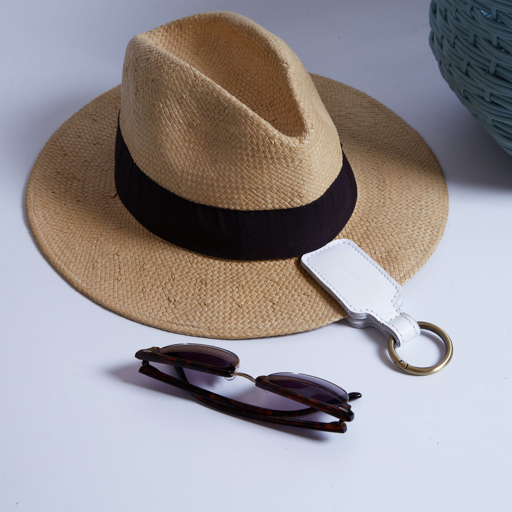 Porta sombreros de cuero clásico Wander Hat
