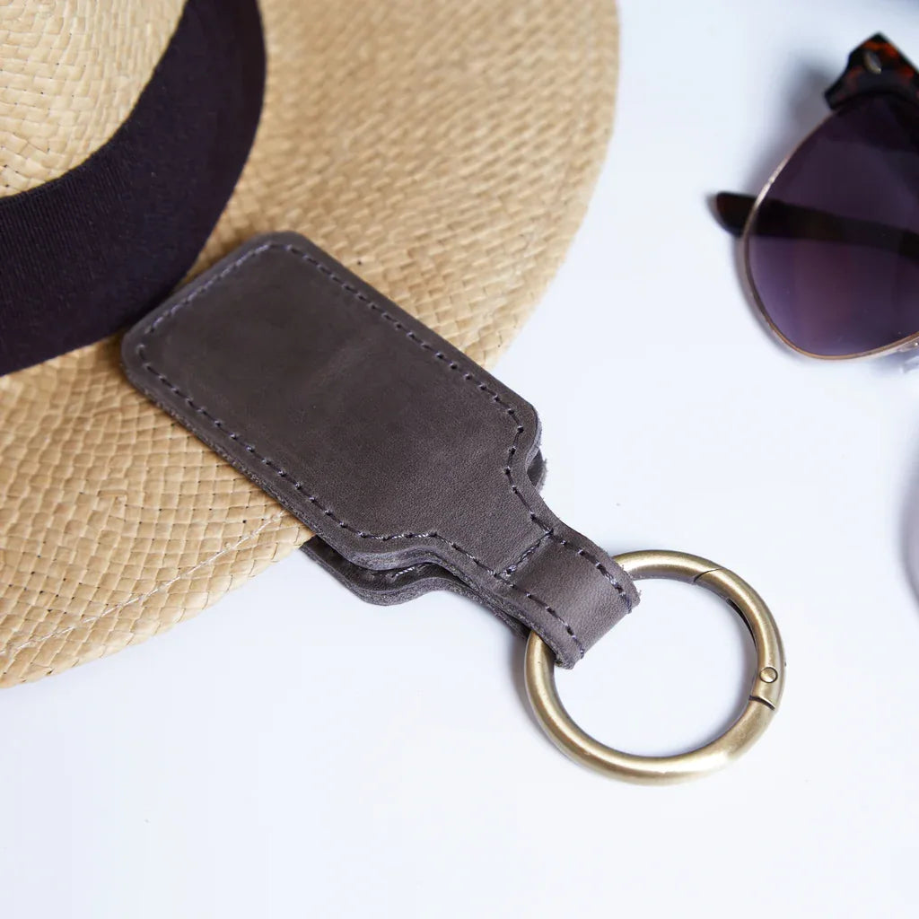 Hat Holder Made from Vintage Leather Wander Hat - INCARNE® Global