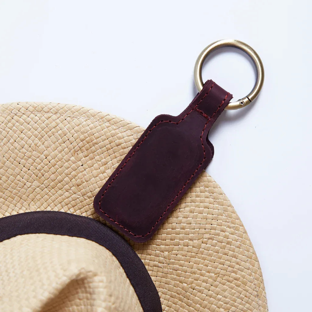 Hat Holder Made from Vintage Leather Wander Hat - INCARNE® Global