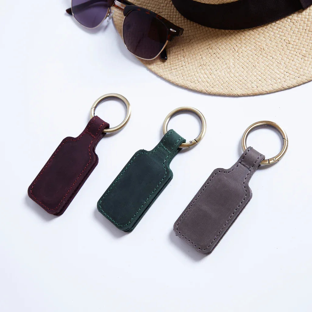 Hat Holder Made from Vintage Leather Wander Hat - INCARNE® Global