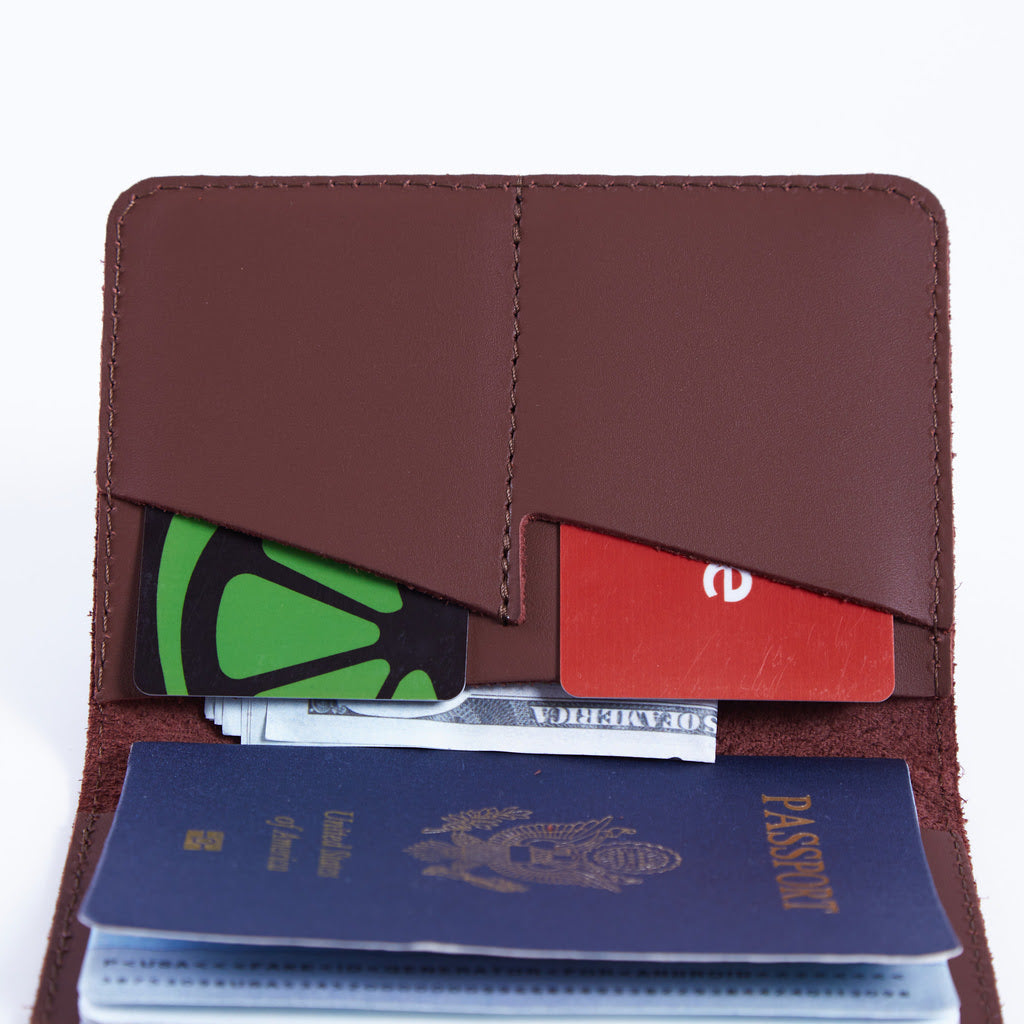 Étui pour passeport avec le grand sceau des États-Unis en cuir classique