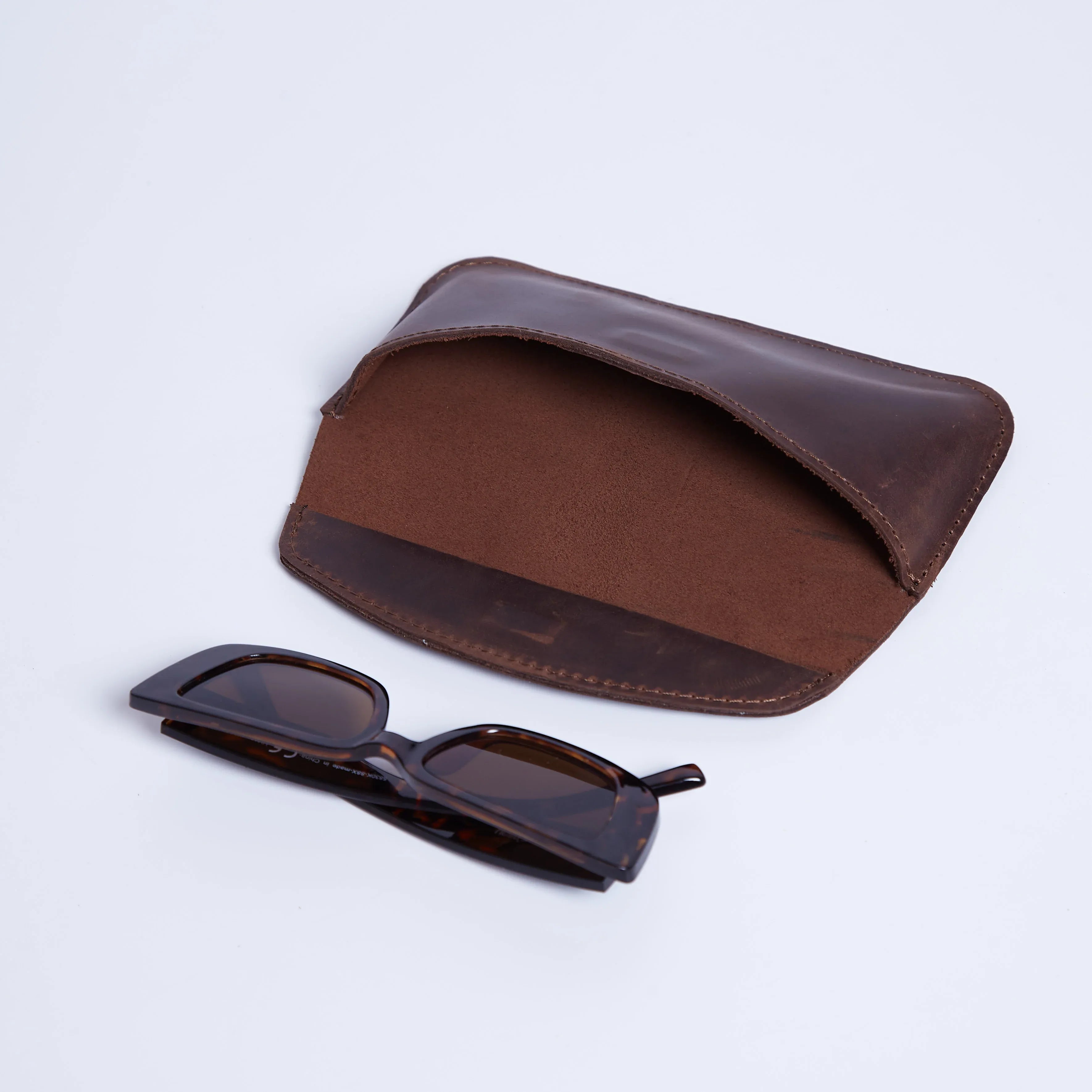 Ellet glasses case - INCARNE® Ukraine