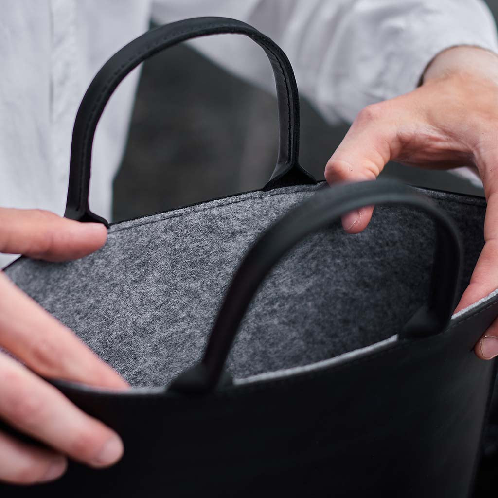 Manche d'ordinateur portable en cuir de tige
