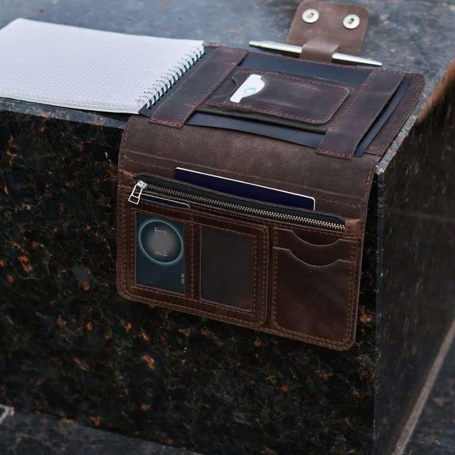 Leather portfolio-organizer for a notebook - INCARNE® Global