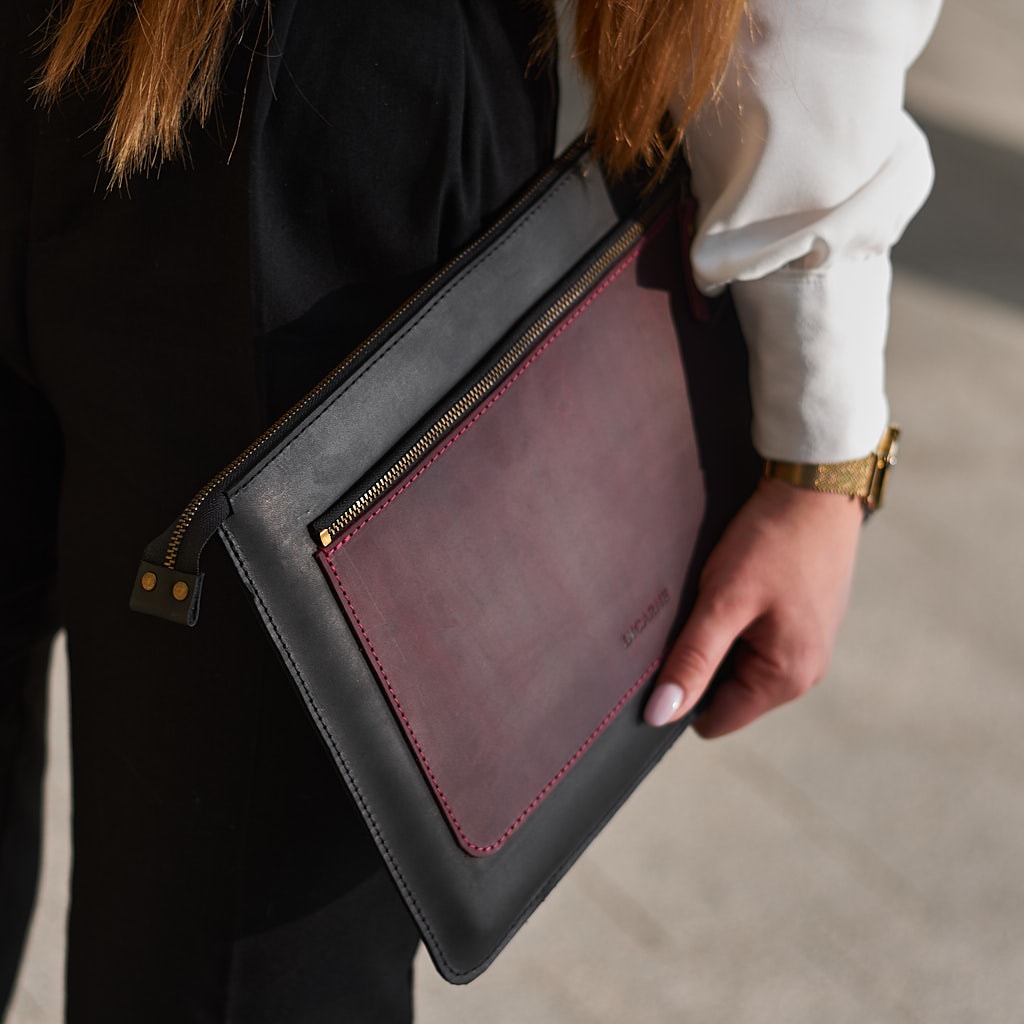 Mocco pouzdro na notebook