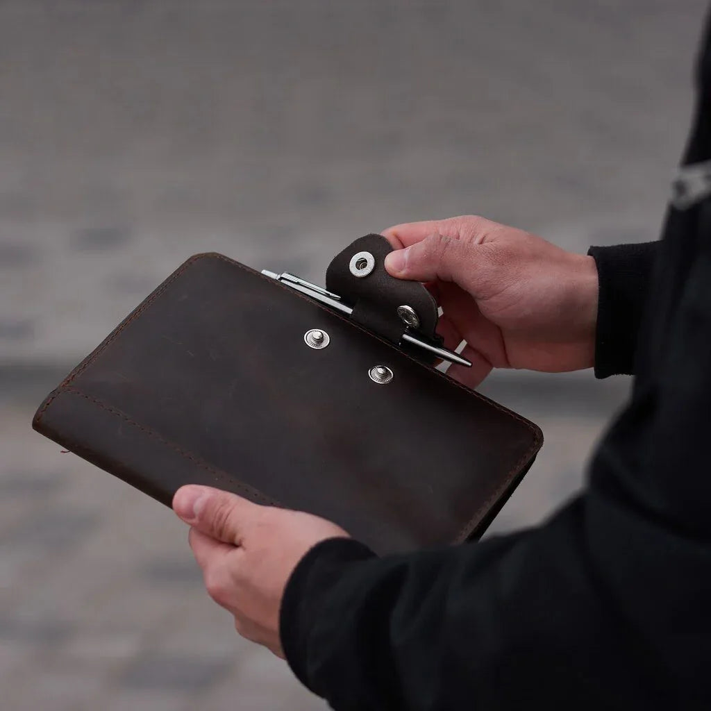 Leather portfolio-organizer for a notebook - INCARNE® Global