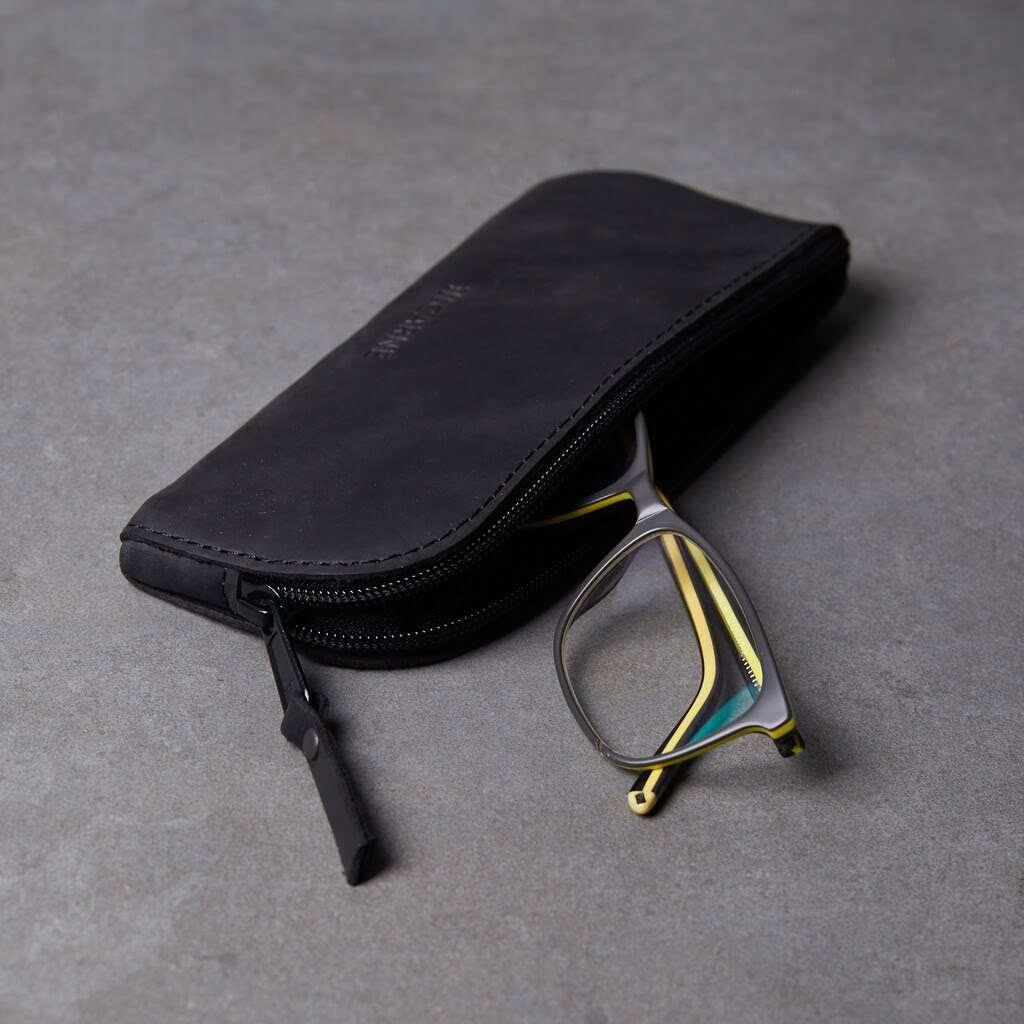 Leaf Leather Eyeglass Case - INCARNE® Global