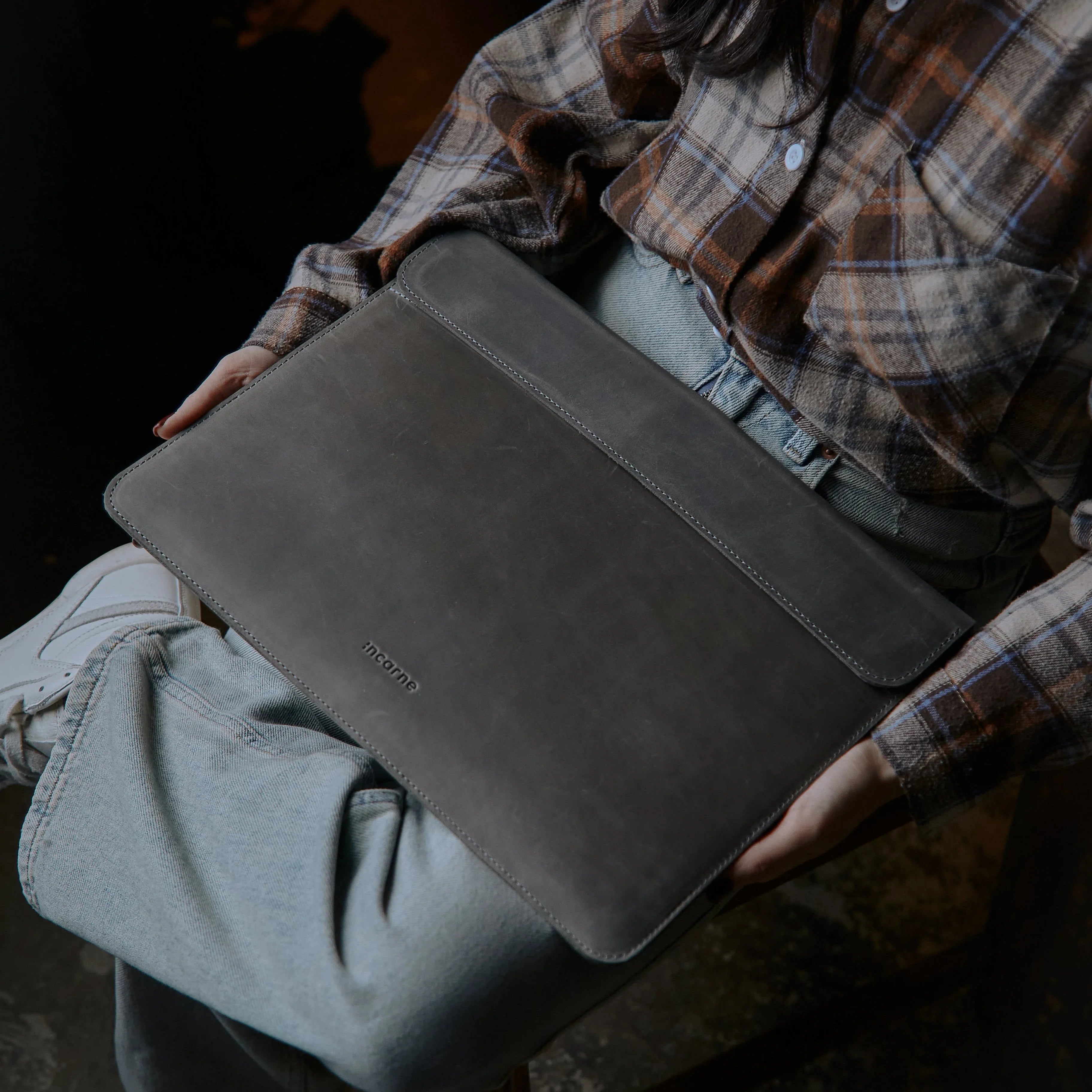 Corporate gifts: Klouz MacBook sleeve - INCARNE® Ukraine