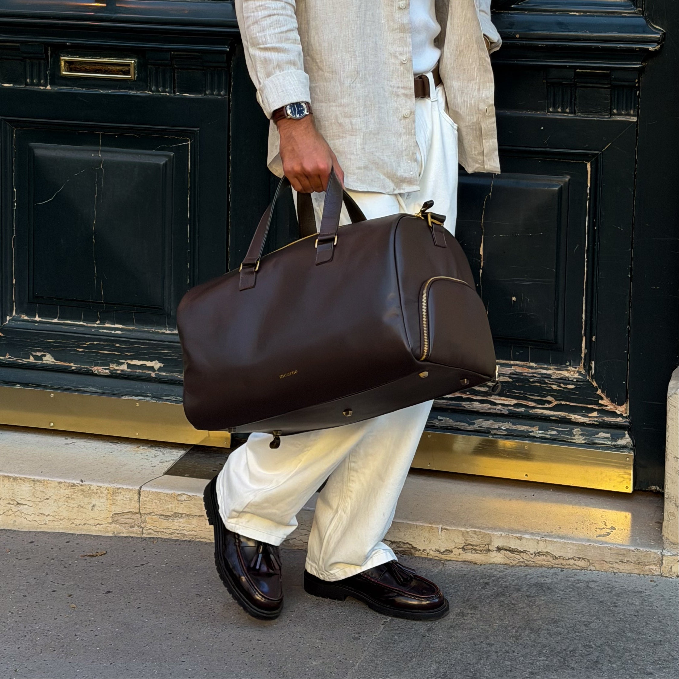 Nomad leather travel bag by INCARNE® – chocolate duffle bag for