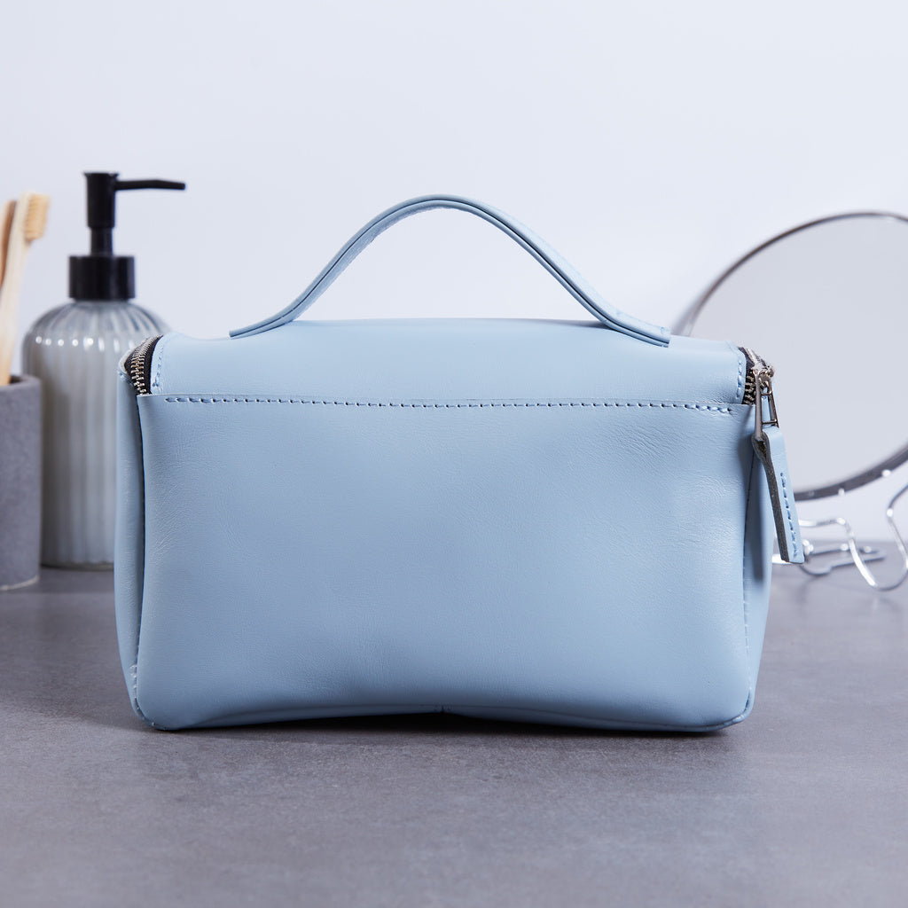 Kosmetiktasche Timeless aus klassischem Leder
