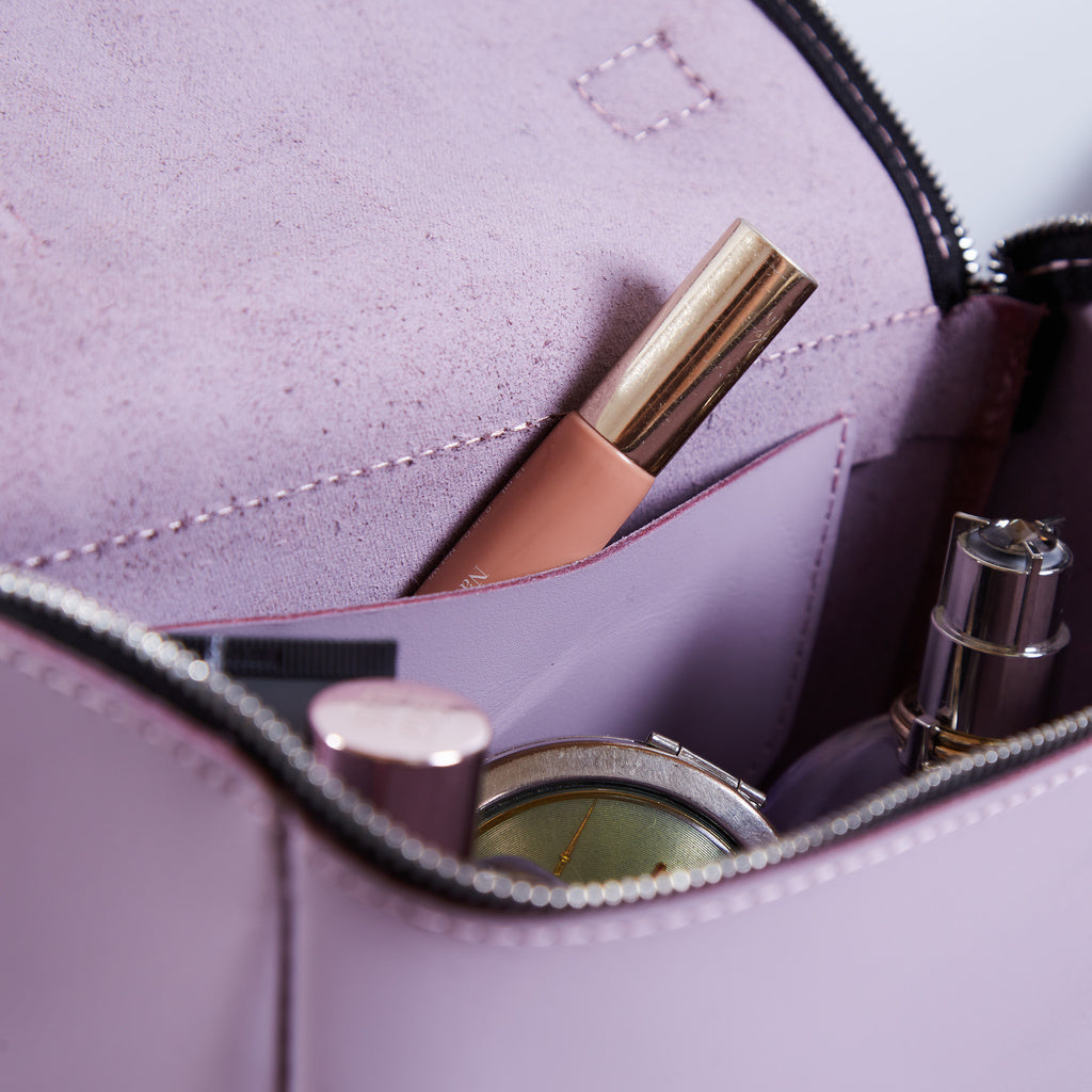 Kosmetiktasche Timeless aus klassischem Leder