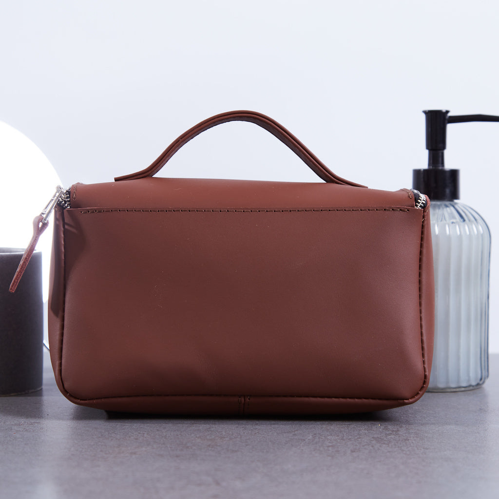 Kosmetiktasche Timeless aus klassischem Leder