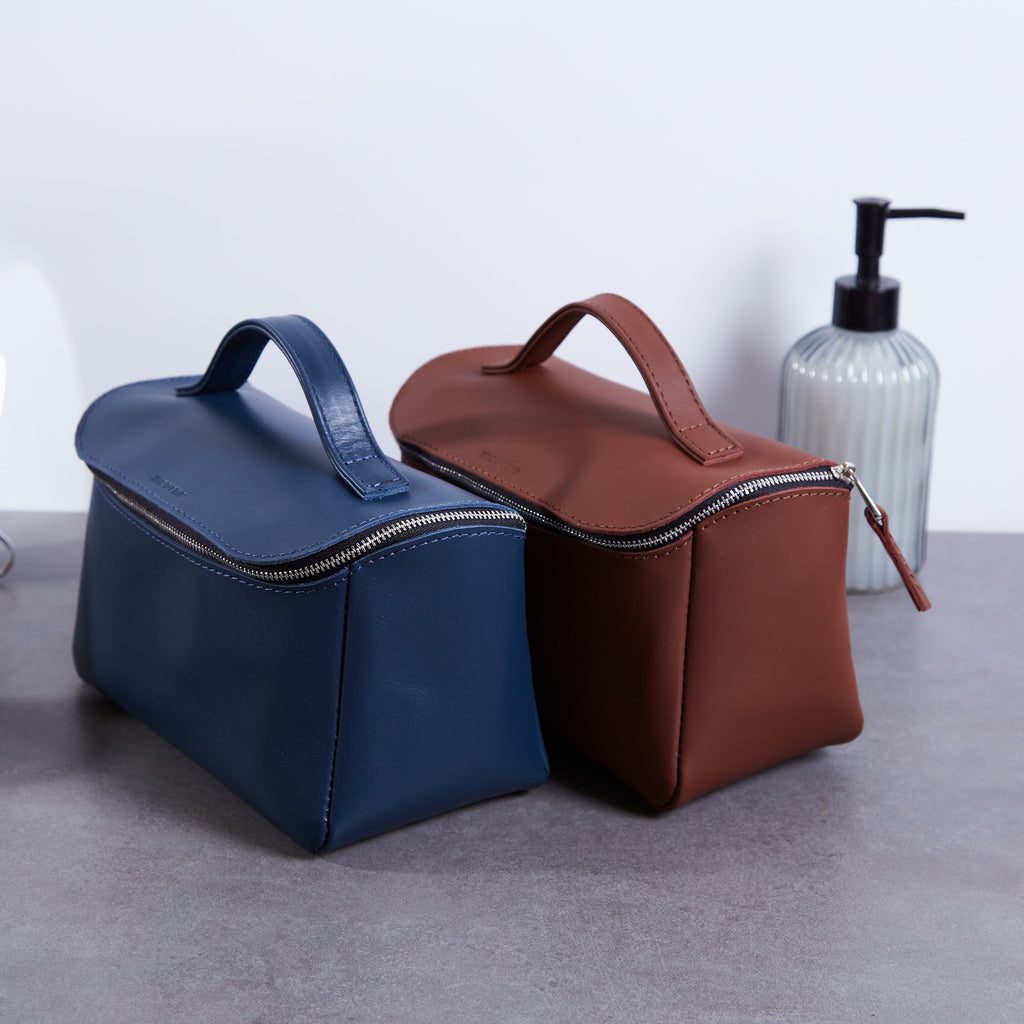 Kosmetiktasche Timeless aus klassischem Leder