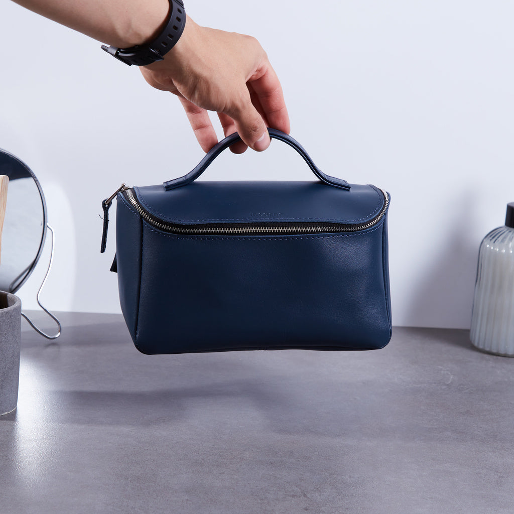 Kosmetiktasche Timeless aus klassischem Leder