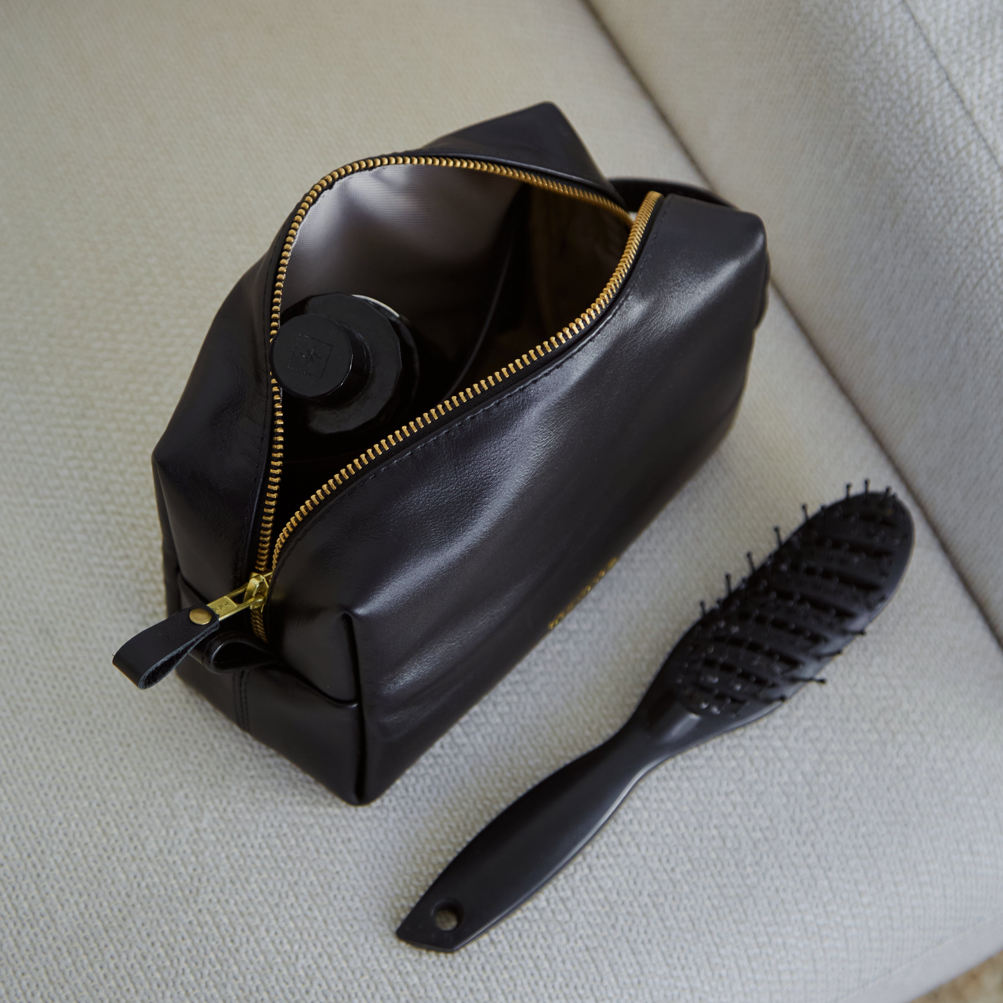 Mirage cosmetic bag set