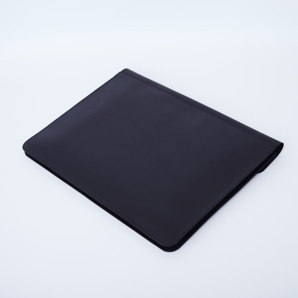 Neat navlaka za laptop, crna (vintage)