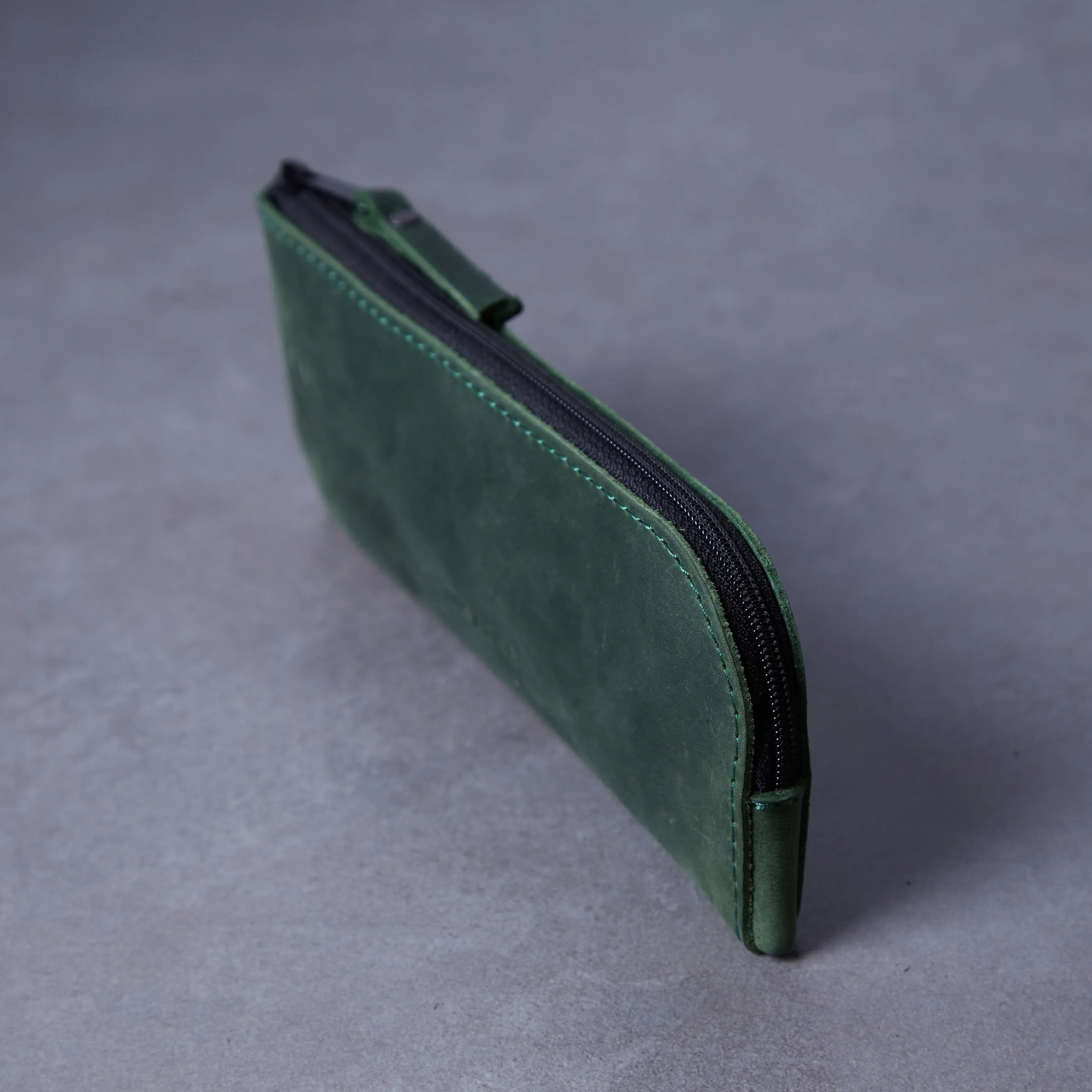 Leaf glasses case - INCARNE® Ukraine