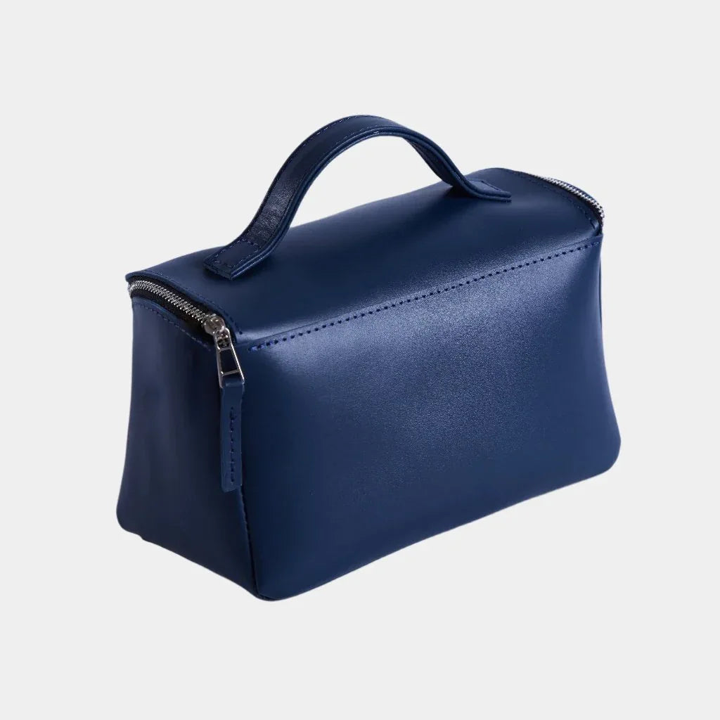 Timeless leather toiletry bag - INCARNE® Ukraine